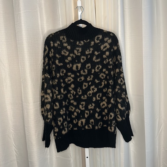 Leopard Animal Print Plus Size Sweater Bell Sleeves 2X XXL - Picture 5 of 7